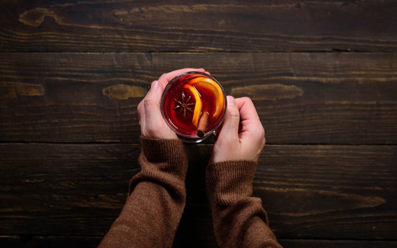 Taza de vino caliente