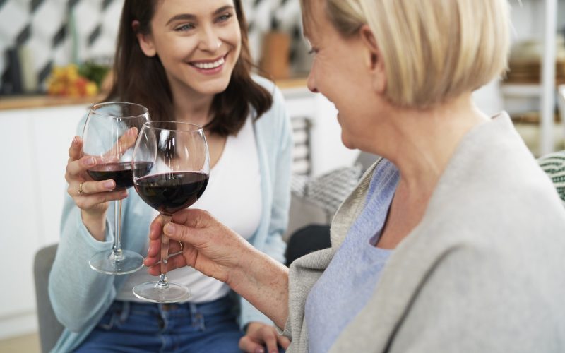 mujeres y vino